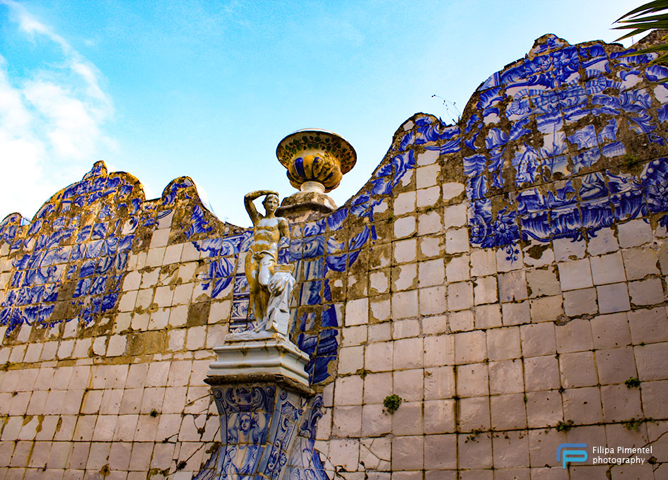 Quinta dos Azulejos - statue